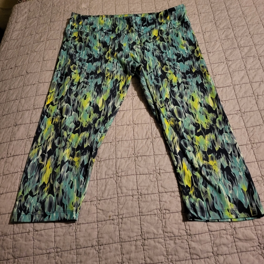 Marika tek Capri teal blue purple green yellow leggings  large